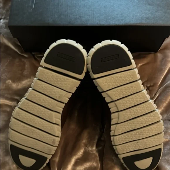 Cole Haan men’s size 8 boots - Picture 4 of 5